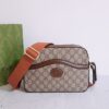 구찌 베이지 GG 슈프림 레트로 메신저백