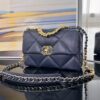 샤넬 19 플랩백 미듐 네이비 금장 AS1160