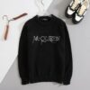 알렉산더맥퀸 [ M*QUEEN ] 수입 울 스웨터 화이트 메탈로고 크루넥