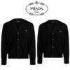 프라다 트라이앵글 플레이트 커플가디건
