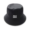 미우미우 영문로고 버킷햇