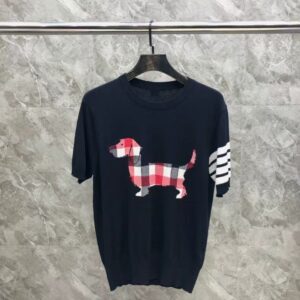 톰브라운 신상 도그 멀티자수로고 니트라운드 티셔츠