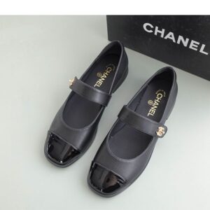 샤넬 [Ch*anel] CC 턴락 메리제인 플랫 슈즈