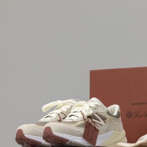 뉴발란스X로로피아나 [NEW BALANCE X LOLO PIANA] 수입프리미엄급 뉴발란스 996V6 메이드인 USA 크림