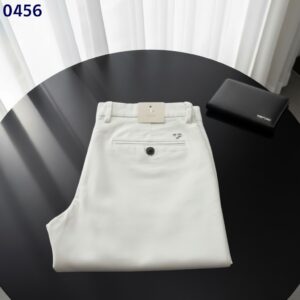 톰포드 실버 로고 화이트 팬츠