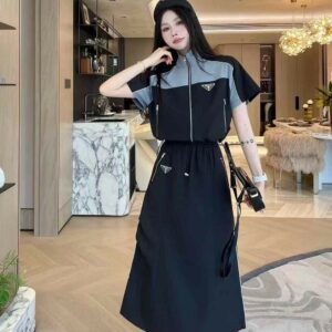 프라다 수입 삼각로고 컴피 우븐 자켓 & 스커트 세트