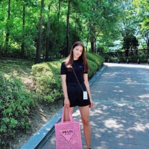 프라다 라피아 토트백