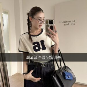 셀린느 16로고 반팔티