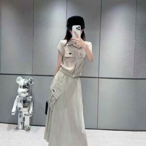 프라다 리나일론 아웃 포켓 베스트 & 스커트 셋업