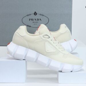프라다 스트레치 삼각로고 메쉬 오버솔 스니커즈