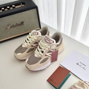 로로피아나 X 뉴발란스 990V6